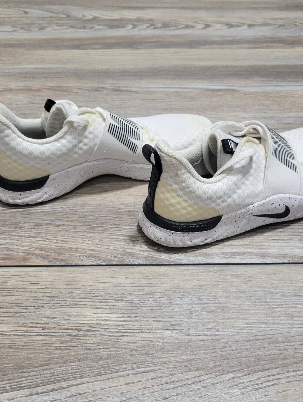 Nike Sneakers Womens Size 8.5 White